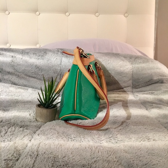 SOLD Dooney & Bourke Textured Leather Zip Satchel - Picture 3 of 8